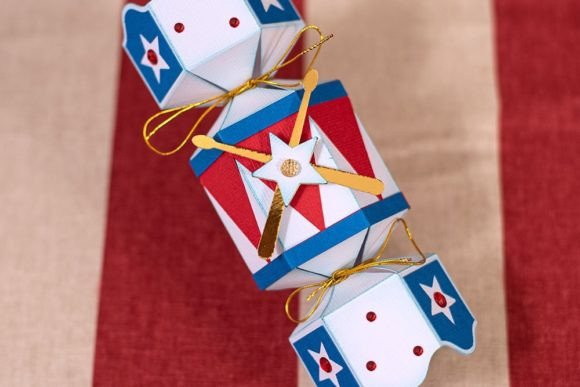 Crafting Celebration: The Ultimate Guide to the Patriotic Cracker Paper Project